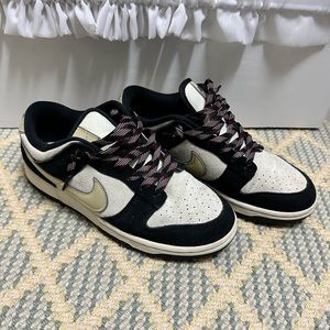 Nike suede dunks